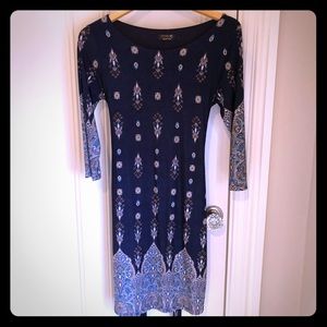 Beautiful patterned belted dress.